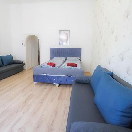 Ss Family 3 Bedroom Apartment In Praterstern Area Dw8 Виена Екстериор снимка