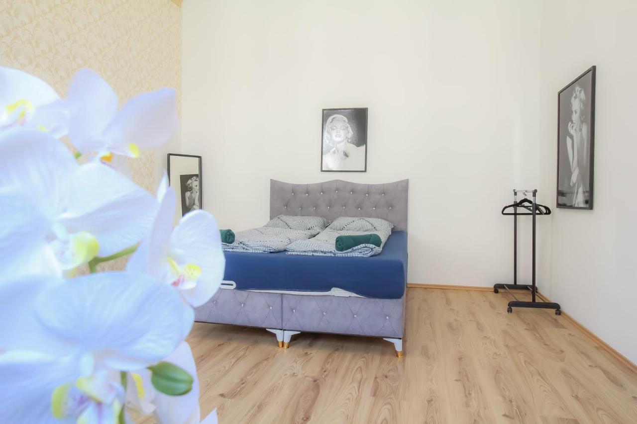 Ss Family 3 Bedroom Apartment In Praterstern Area Dw8 Виена Екстериор снимка