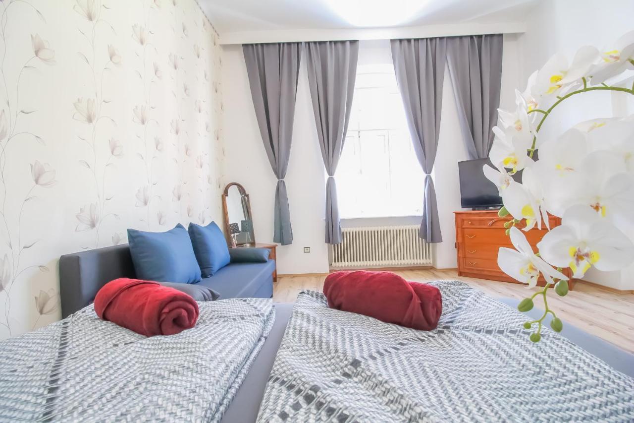 Ss Family 3 Bedroom Apartment In Praterstern Area Dw8 Виена Екстериор снимка